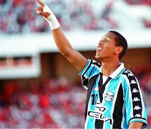 也具有相当 也具有相当